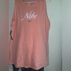 new medium Nike Women's Peach Tank Top